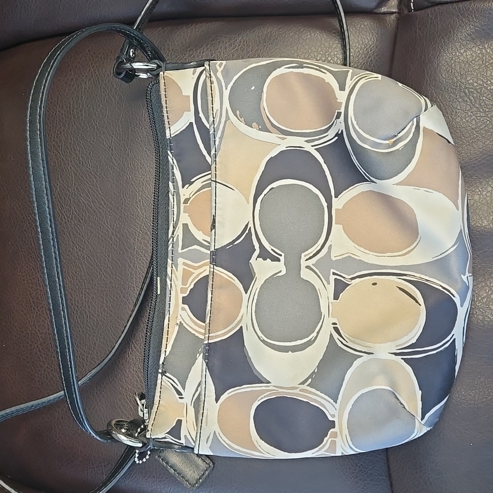 Vintage Coach Bag - Picture 4 of 9